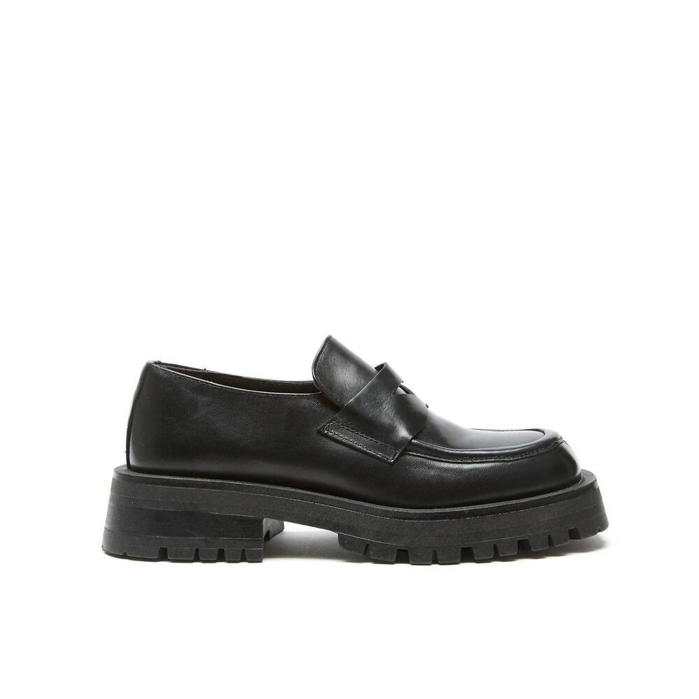NEW BRITISH PASSPORT women's full-grain calfskin leather penny loafer in black